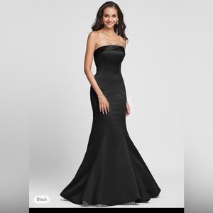Black Mermaid / Trumpet Strapless Bridesmaid Dress